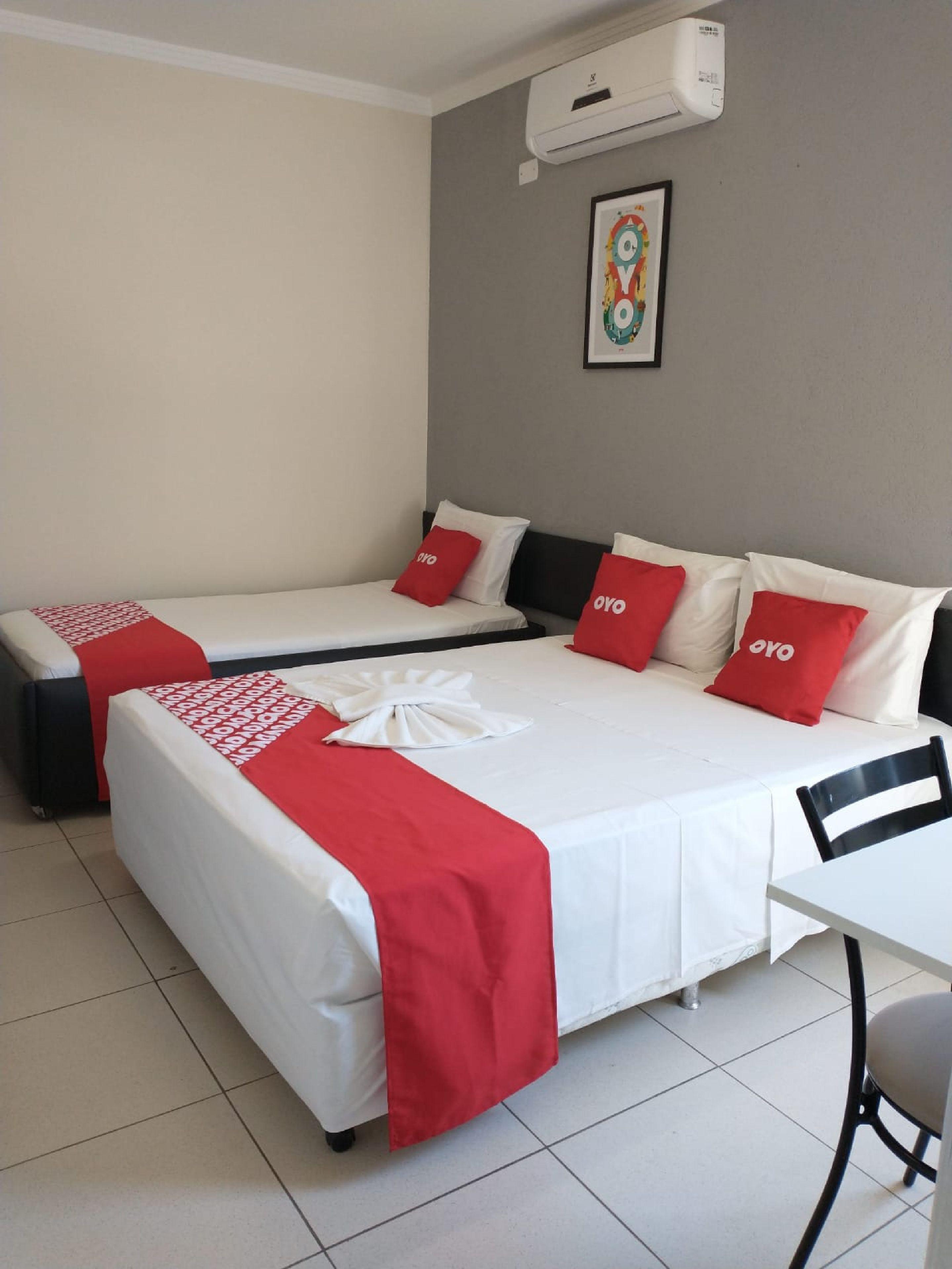 Oyo Cerrado Hotel, Campo Grande كامبو غراندي المظهر الخارجي الصورة OYO Hotel in Malaysia