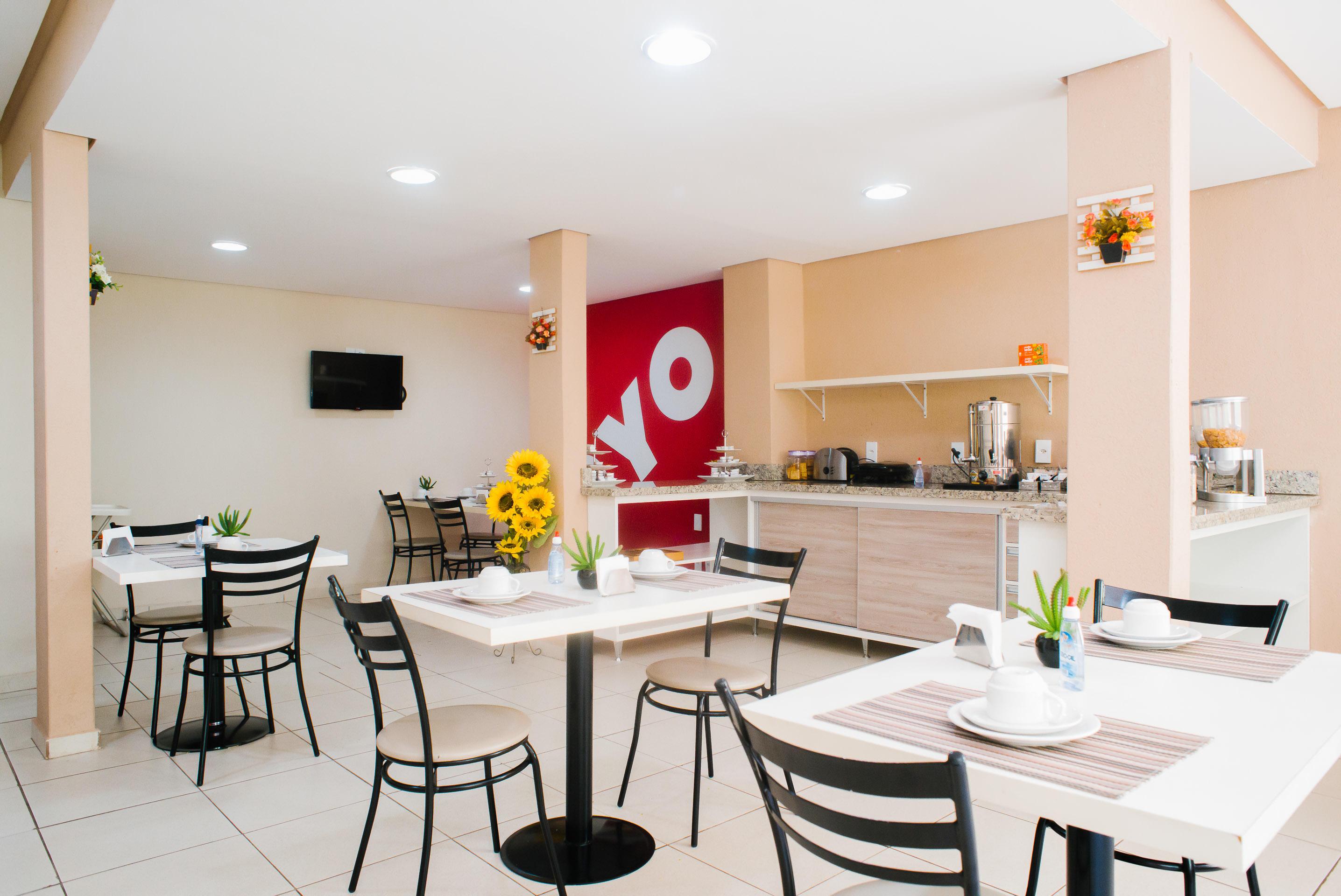 Oyo Cerrado Hotel, Campo Grande كامبو غراندي المظهر الخارجي الصورة Breakfast room