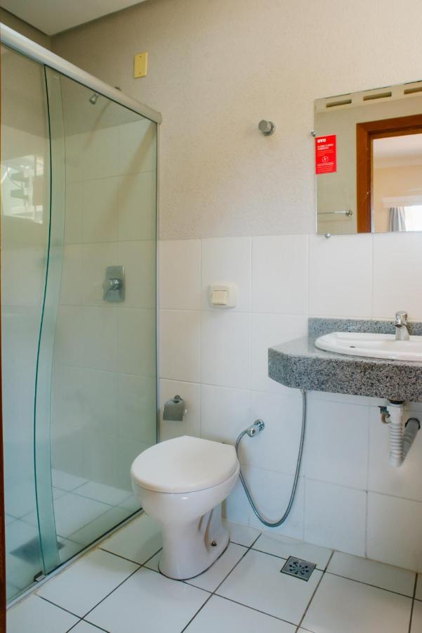Oyo Cerrado Hotel, Campo Grande كامبو غراندي المظهر الخارجي الصورة A shower cubicle